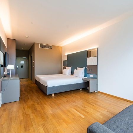 B&B Hotel Lausanne คริสซิเยร์ ภายนอก รูปภาพ