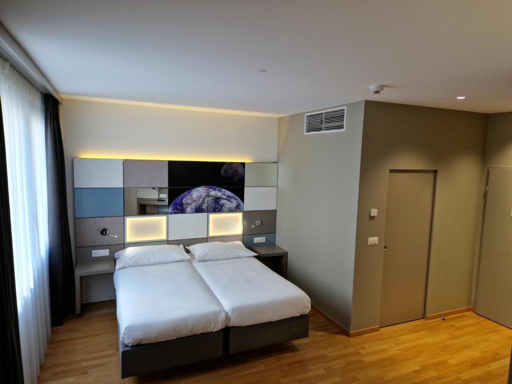 B&B Hotel Lausanne คริสซิเยร์ ภายนอก รูปภาพ