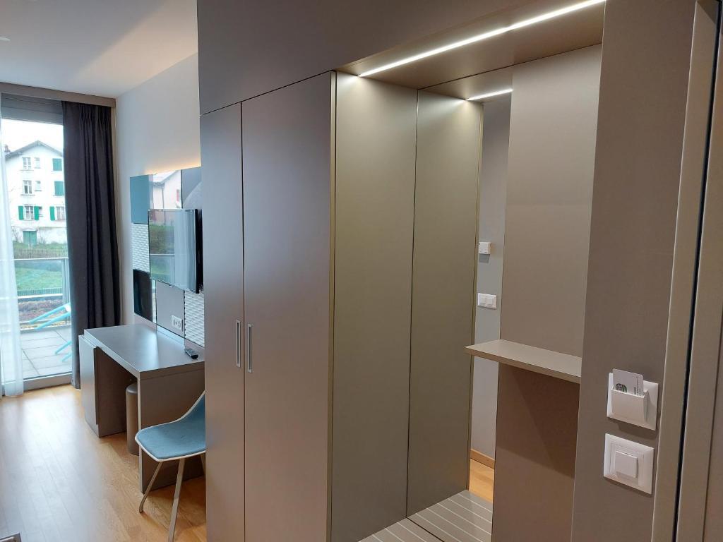 B&B Hotel Lausanne คริสซิเยร์ ภายนอก รูปภาพ