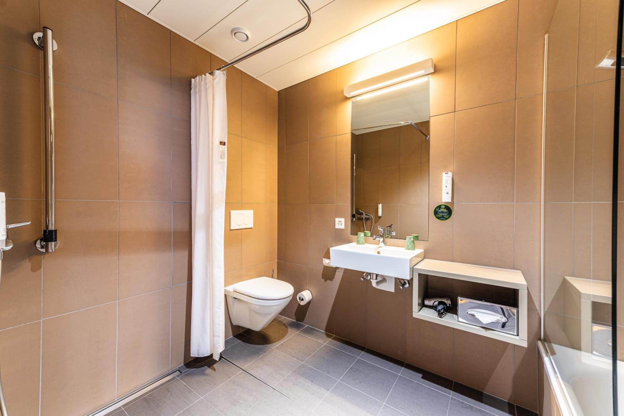 B&B Hotel Lausanne คริสซิเยร์ ภายนอก รูปภาพ