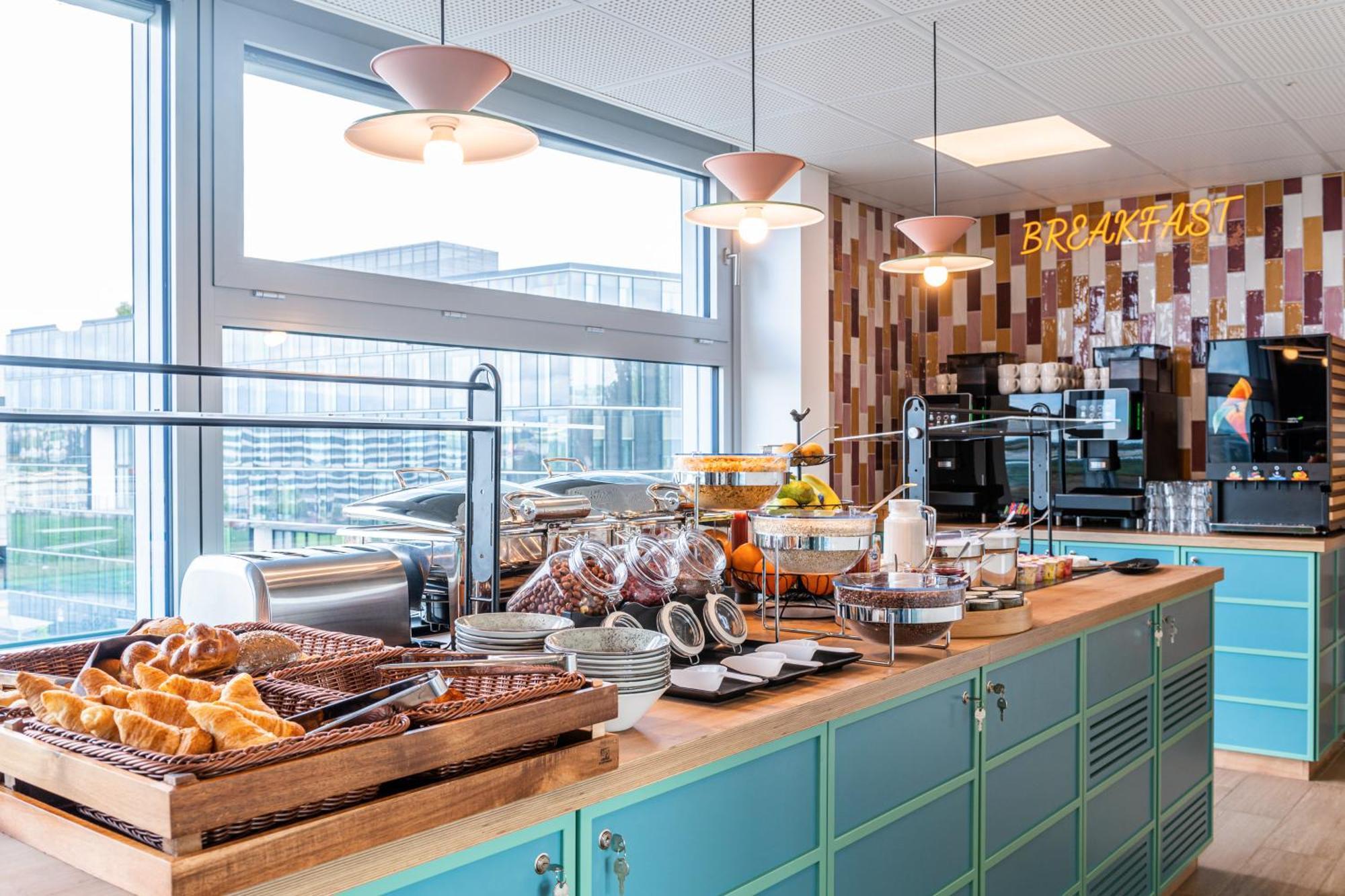B&B Hotel Lausanne คริสซิเยร์ ภายนอก รูปภาพ