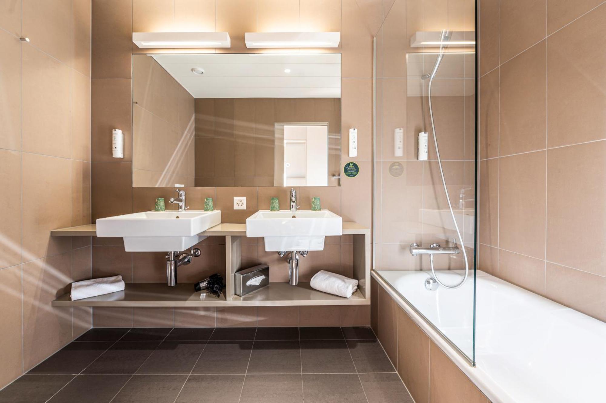 B&B Hotel Lausanne คริสซิเยร์ ภายนอก รูปภาพ